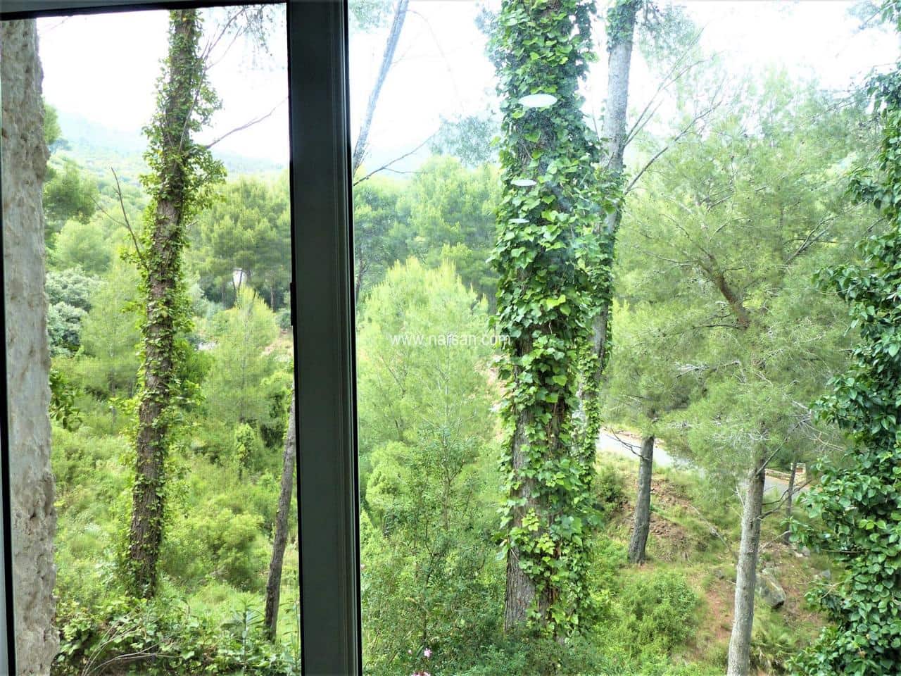 4 bedroom Villa for sale in Benicassim with garage - € 420,000 (Ref: 9532082)