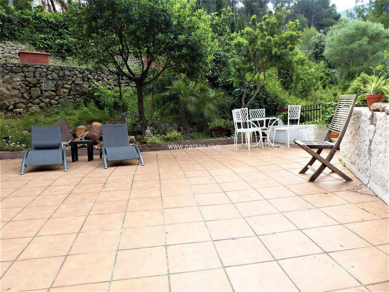 4 bedroom Villa for sale in Benicassim with garage - € 420,000 (Ref: 9532082)