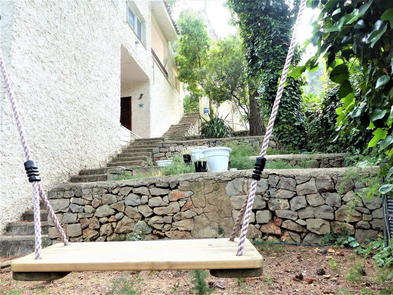 4 bedroom Villa for sale in Benicassim with garage - € 420,000 (Ref: 9532082)