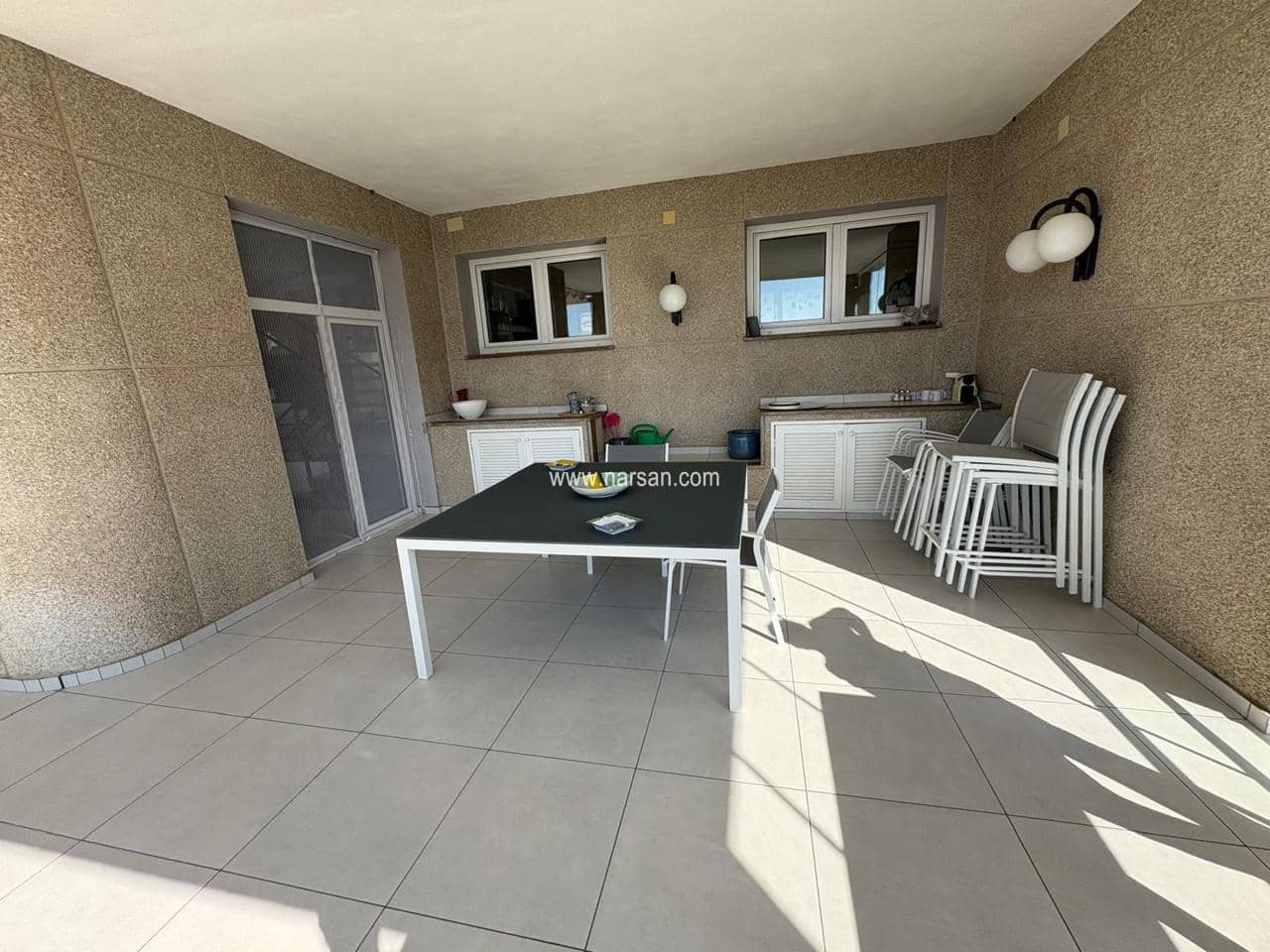 4 slaapkamer Villa te koop in Benicassim met zwembad - € 1.400.000 (Ref: 9532083)