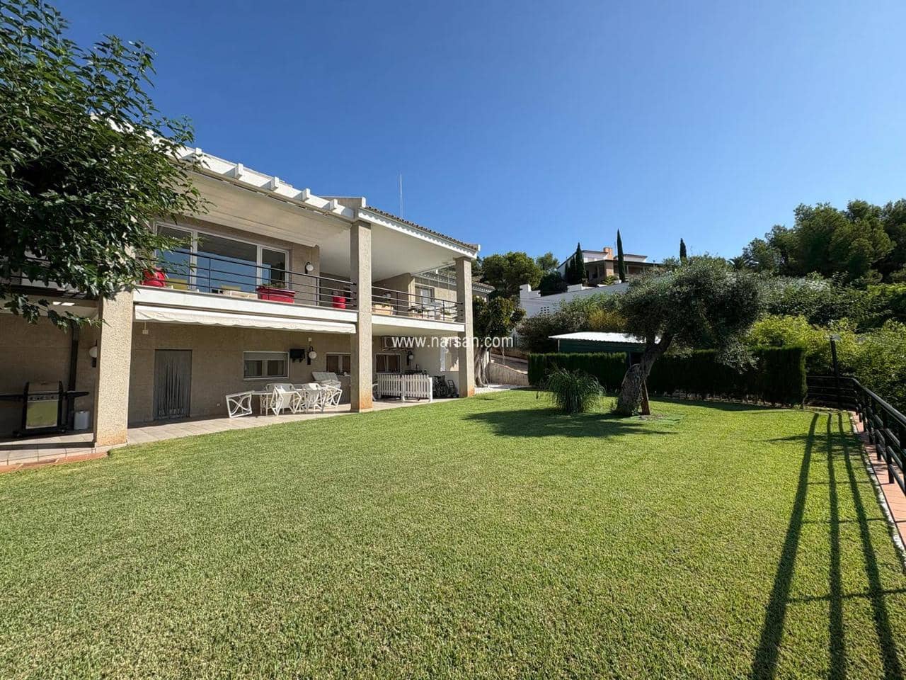 4 slaapkamer Villa te koop in Benicassim met zwembad - € 1.400.000 (Ref: 9532083)