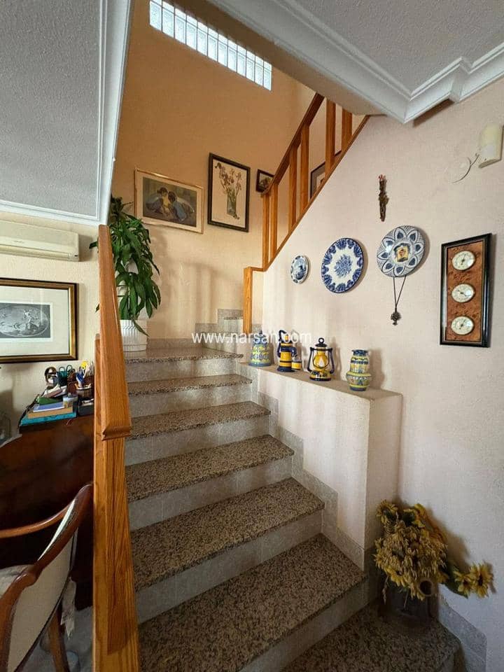 6 slaapkamer Villa te koop in Benicassim met zwembad garage - € 565.000 (Ref: 9532084)