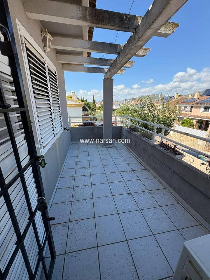6 slaapkamer Villa te koop in Benicassim met zwembad garage - € 565.000 (Ref: 9532084)