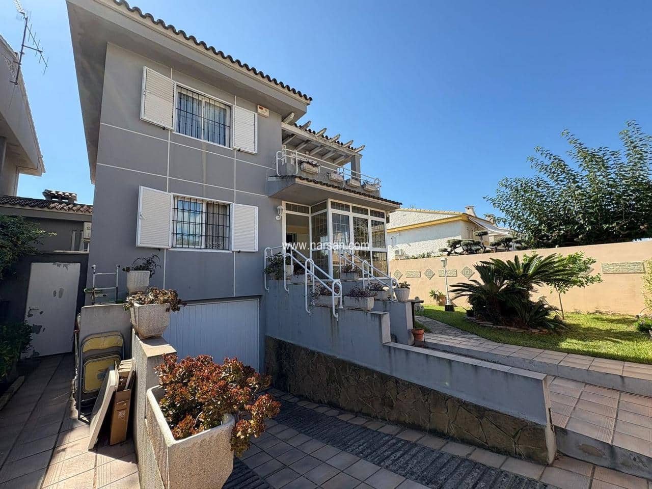 6 slaapkamer Villa te koop in Benicassim met zwembad garage - € 565.000 (Ref: 9532084)