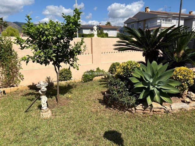 6 slaapkamer Villa te koop in Benicàssim met zwembad garage - € 565.000 (Ref: 9532084)