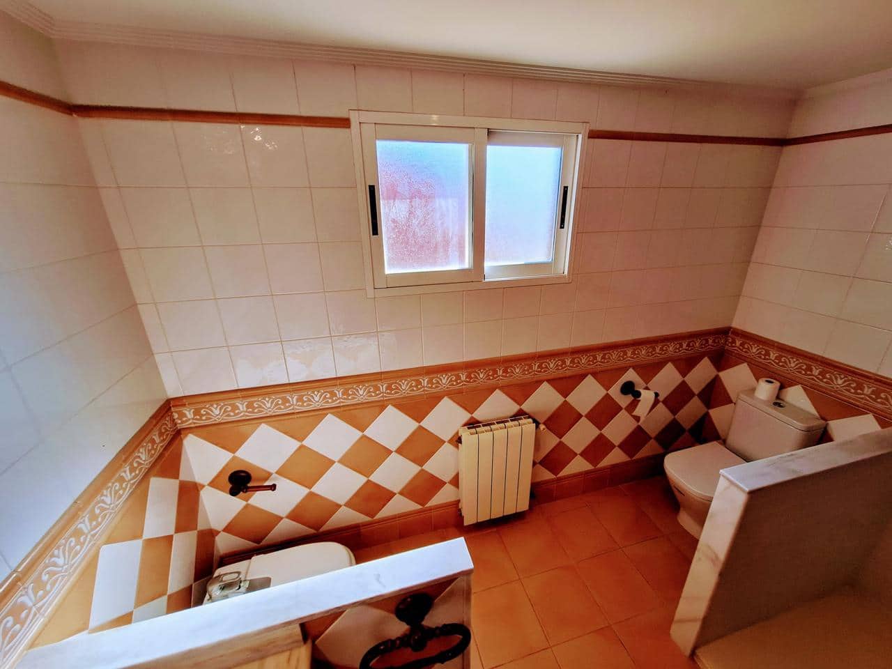 4 sypialnia Willa na sprzedaż w Benicassim z basenem garażem - 559 000 € (Ref: 9532085)