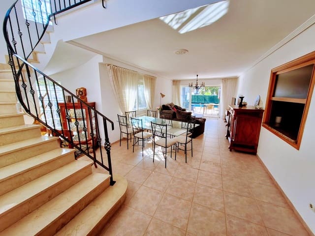 4 sypialnia Willa na sprzedaż w Benicàssim z basenem garażem - 559 000 € (Ref: 9532085)