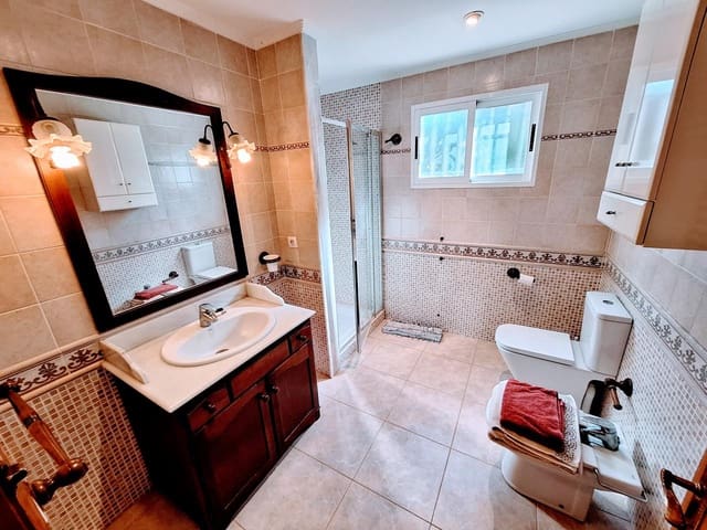 4 sypialnia Willa na sprzedaż w Benicàssim z basenem garażem - 559 000 € (Ref: 9532085)