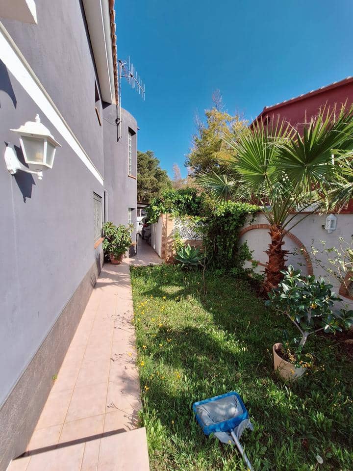 4 sypialnia Willa na sprzedaż w Benicassim z basenem garażem - 559 000 € (Ref: 9532085)