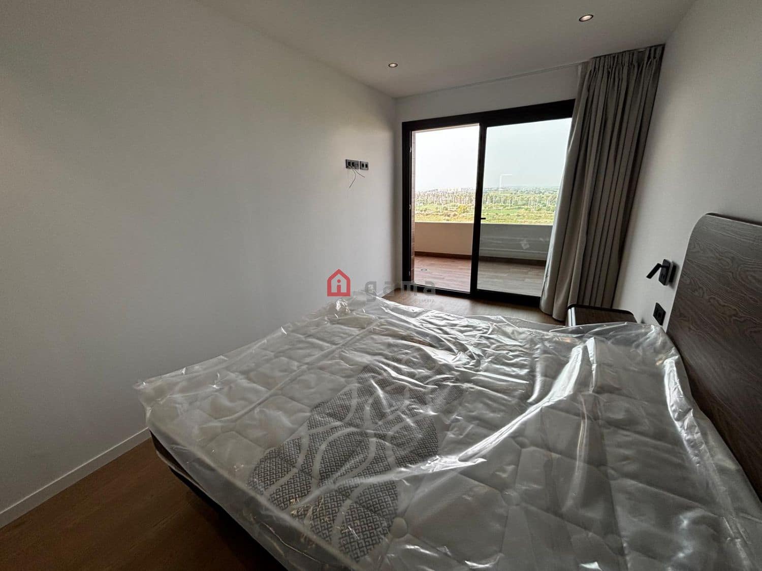Piso de 2 habitaciones en Moncofa en venta con garaje - 290.000 € (Ref: 10005239)