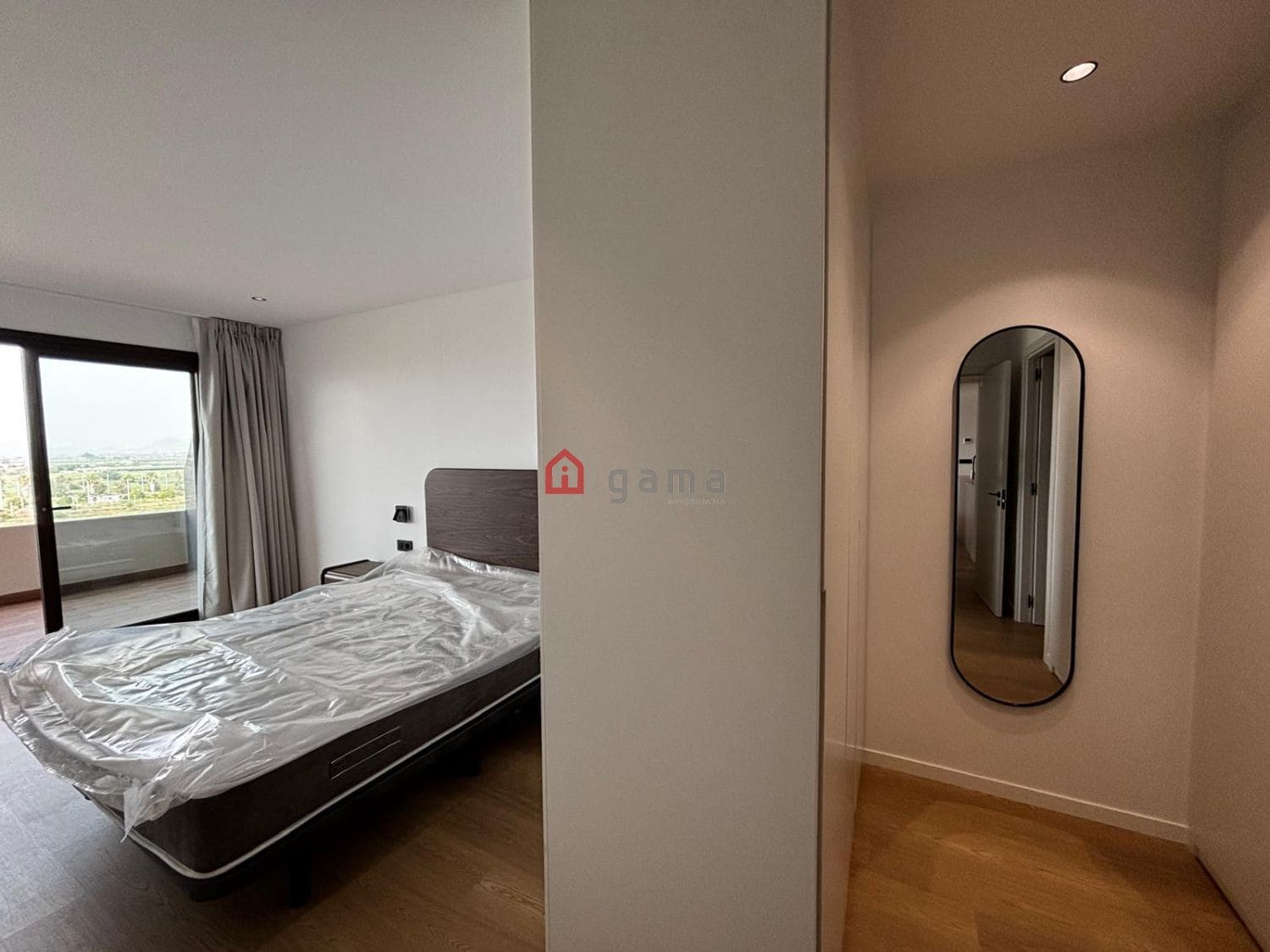 Piso de 2 habitaciones en Moncofa en venta con garaje - 290.000 € (Ref: 10005239)