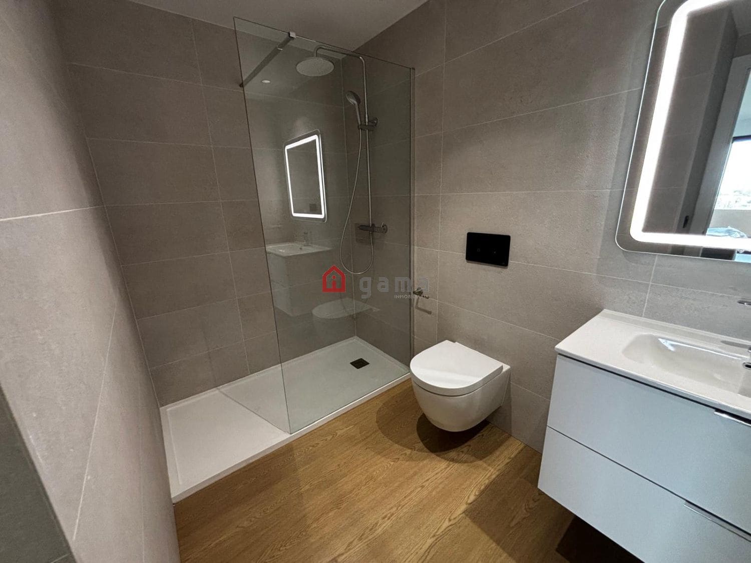 Piso de 2 habitaciones en Moncofa en venta con garaje - 290.000 € (Ref: 10005239)