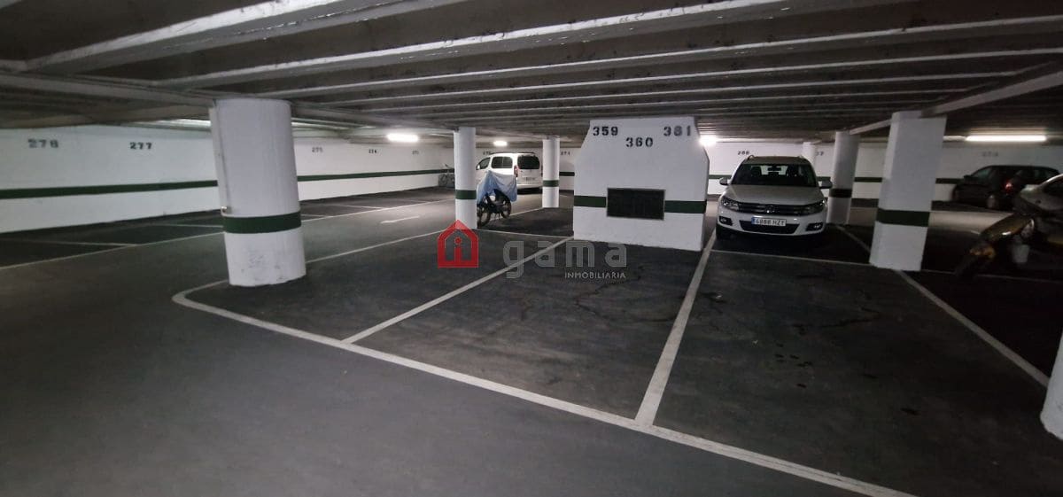 Autotalli myytävänä paikassa Castello de la Plana - 44 000 € (Ref: 10026956)