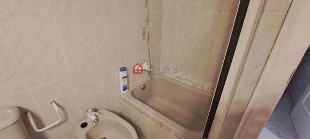 3 bedroom Flat for rent in Castelló de la Plana - € 900 (Ref: 10030163)
