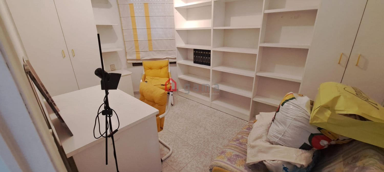 3 soverom Leilighet til leie i Castello de la Plana - € 900 (Ref: 10030163)