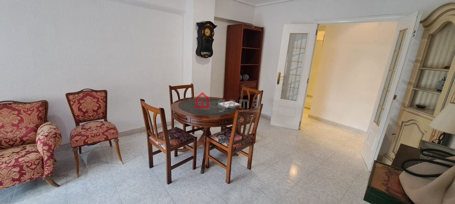 3 soverom Leilighet til leie i Castello de la Plana - € 900 (Ref: 10030163)