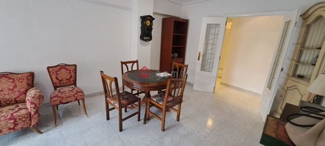 3 bedroom Flat for rent in Castelló de la Plana - € 900 (Ref: 10030163)
