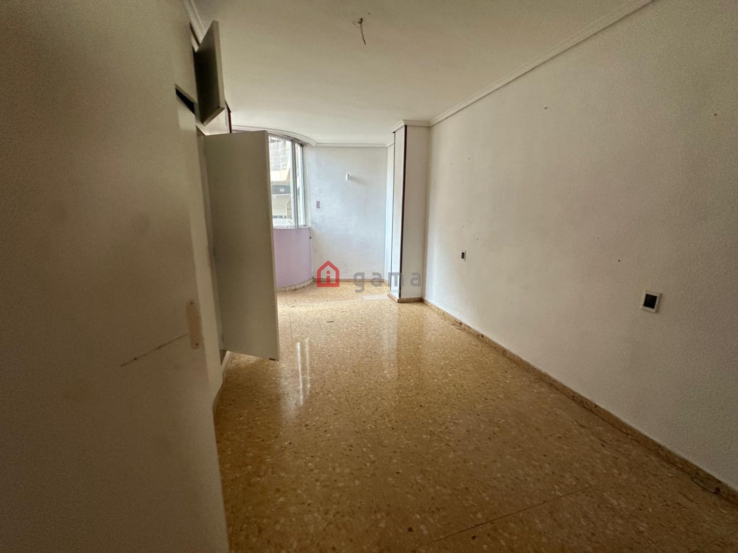 4 slaapkamer Flat te koop in Castello de la Plana - € 199.000 (Ref: 10047009)