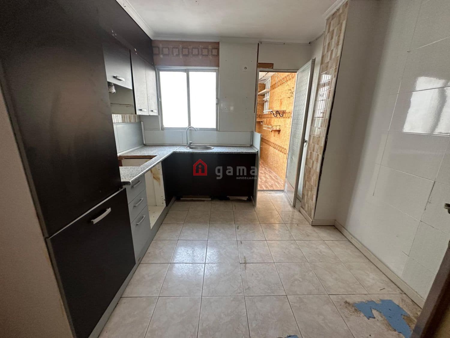 4 slaapkamer Flat te koop in Castello de la Plana - € 199.000 (Ref: 10047009)