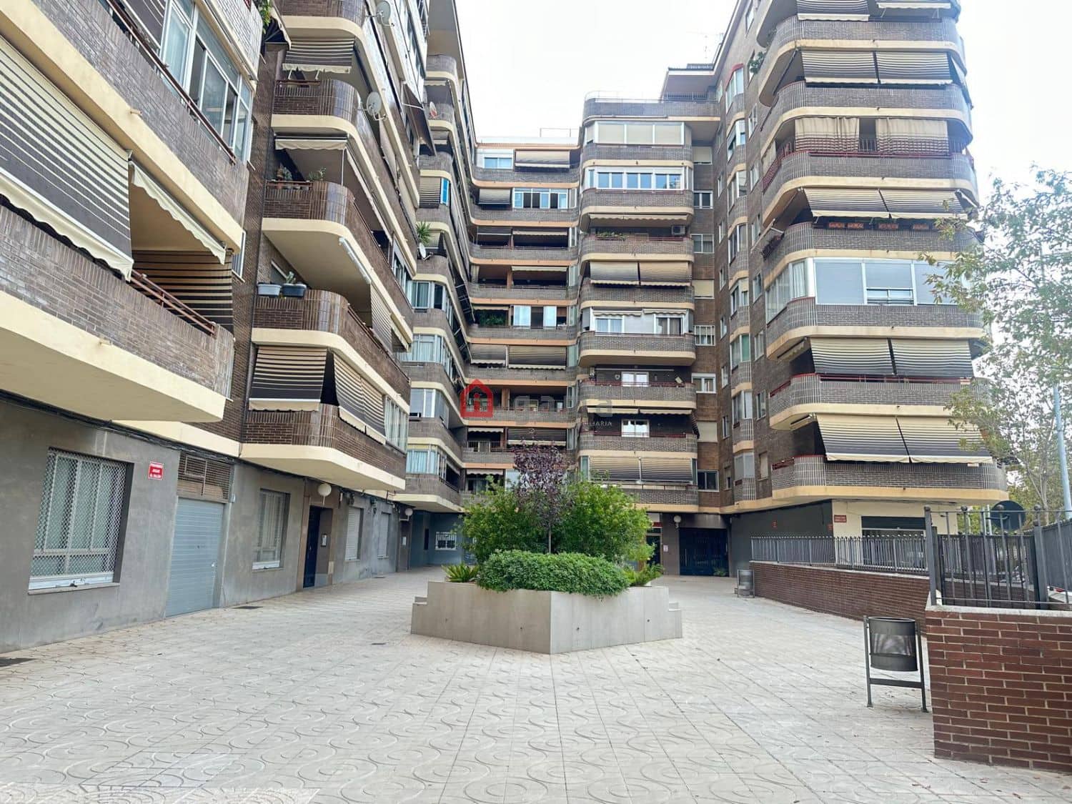 4 slaapkamer Flat te koop in Castello de la Plana - € 199.000 (Ref: 10047009)