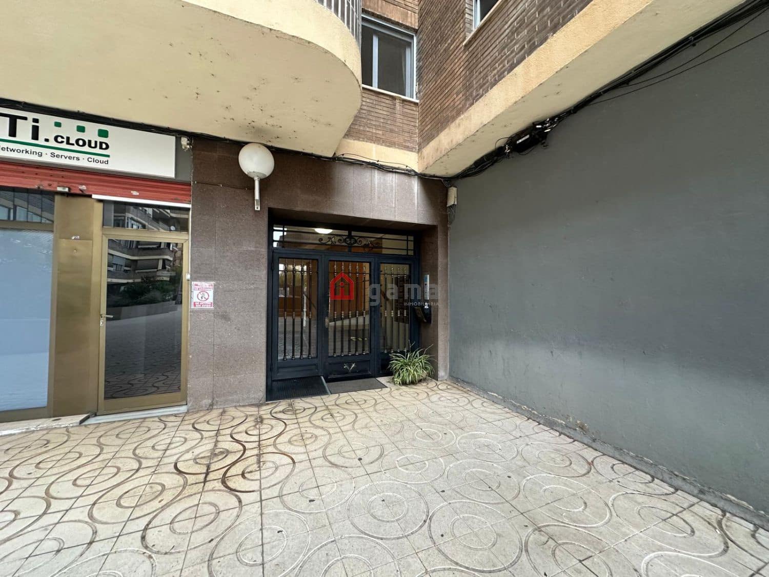 4 slaapkamer Flat te koop in Castello de la Plana - € 199.000 (Ref: 10047009)
