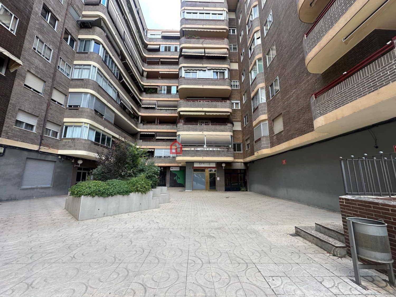 4 slaapkamer Flat te koop in Castello de la Plana - € 199.000 (Ref: 10047009)