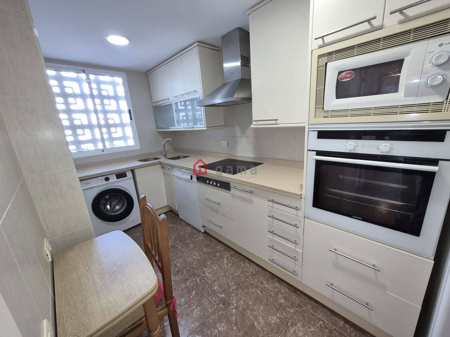 3 sovrum Lägenhet att hyra i Benicassim med pool garage - 900 € (Ref: 10080579)