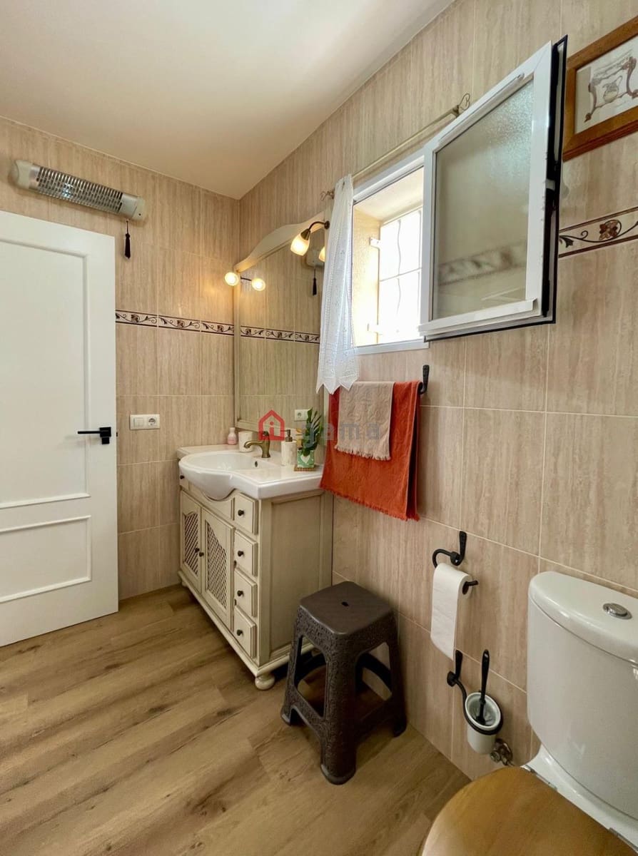 3 bedroom Semi-detached Villa for sale in Peniscola with pool garage - € 375,000 (Ref: 10109072)