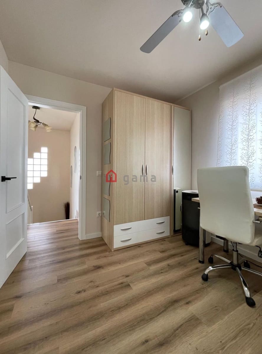 3 bedroom Semi-detached Villa for sale in Peniscola with pool garage - € 375,000 (Ref: 10109072)