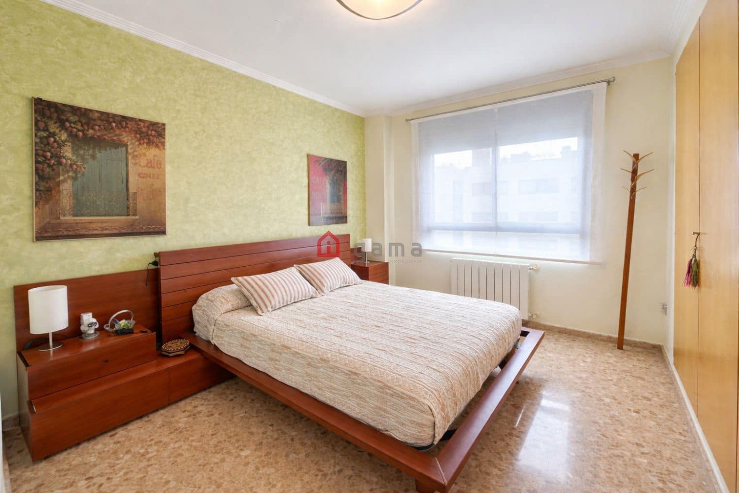 4 bedroom Flat for sale in Castello de la Plana with garage - € 375,000 (Ref: 10115527)