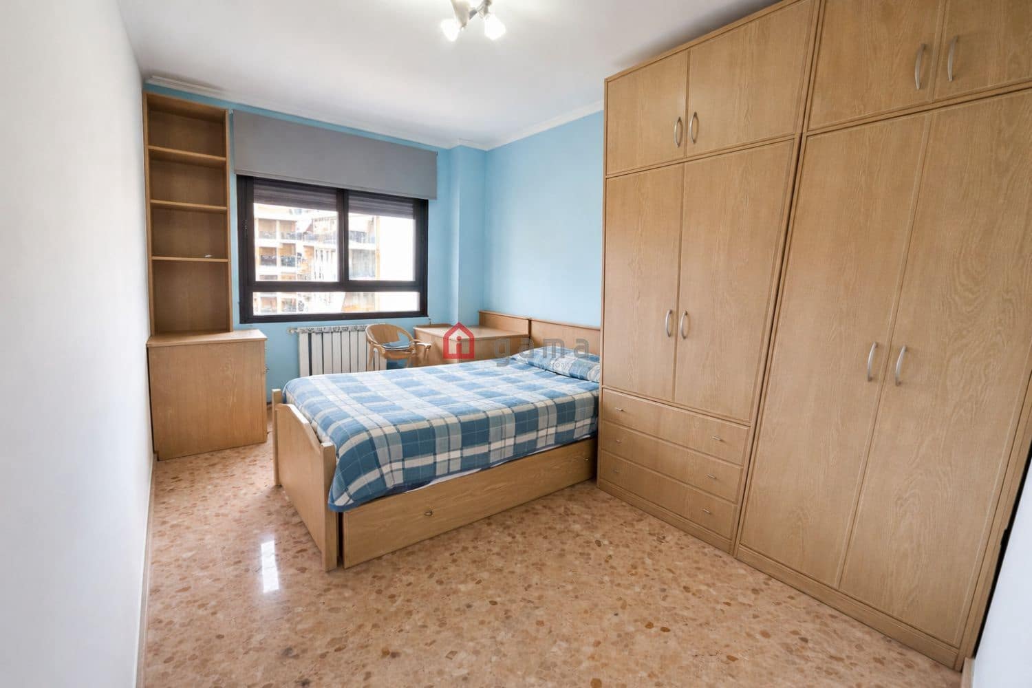 4 bedroom Flat for sale in Castello de la Plana with garage - € 375,000 (Ref: 10115527)