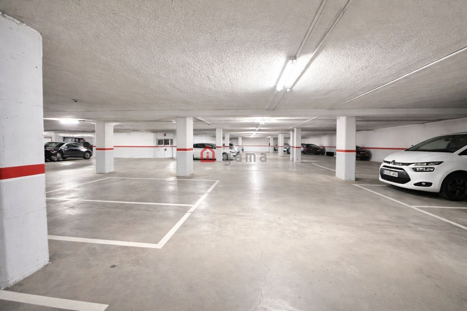 4 bedroom Flat for sale in Castello de la Plana with garage - € 375,000 (Ref: 10115527)