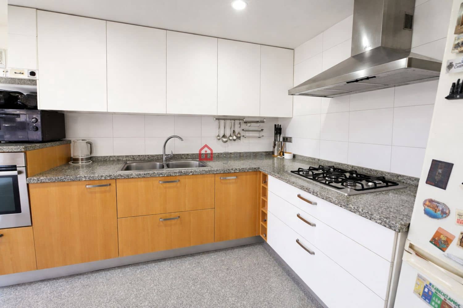 4 bedroom Flat for sale in Castello de la Plana with garage - € 375,000 (Ref: 10115527)