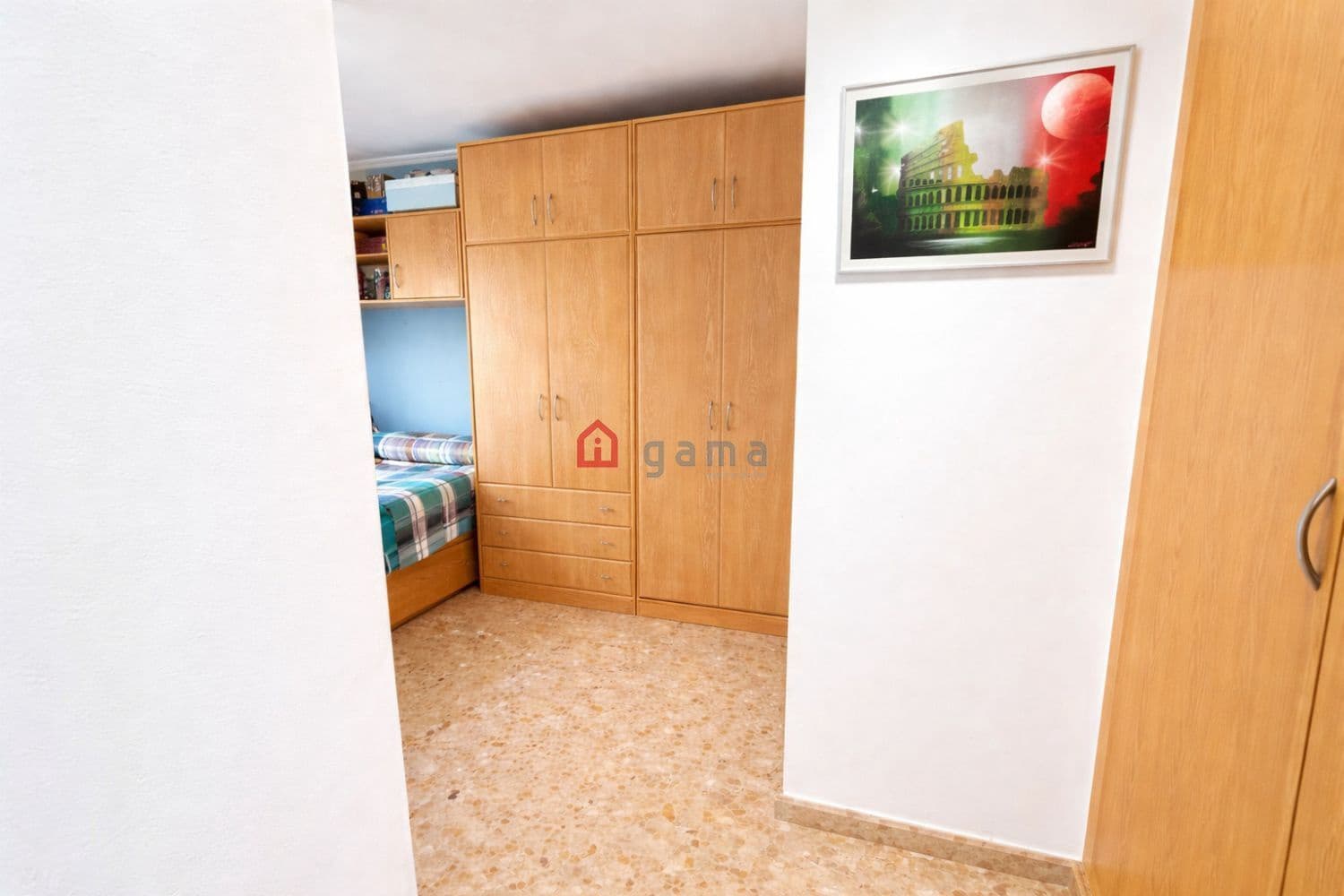 4 bedroom Flat for sale in Castello de la Plana with garage - € 375,000 (Ref: 10115527)