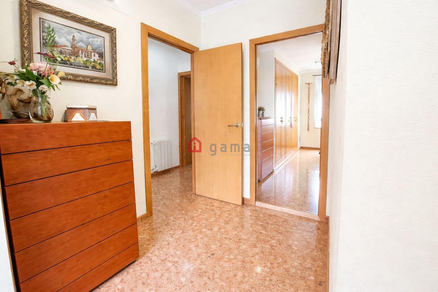 4 bedroom Flat for sale in Castello de la Plana with garage - € 375,000 (Ref: 10115527)