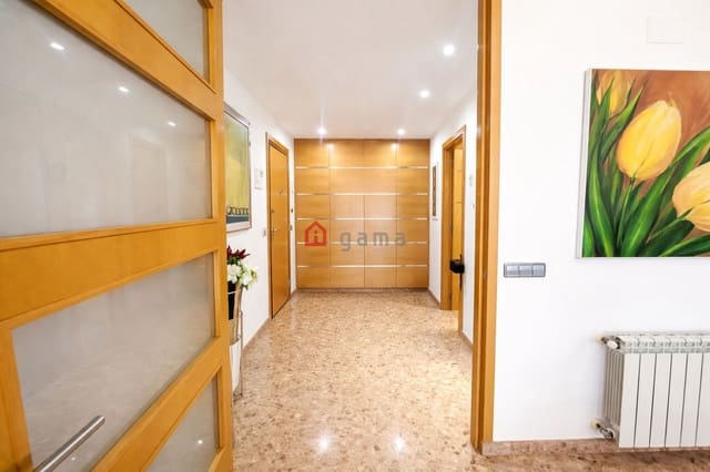 Piso de 4 habitaciones en Este, Castelló de la Plana en venta con garaje - 375.000 € (Ref: 10115527)