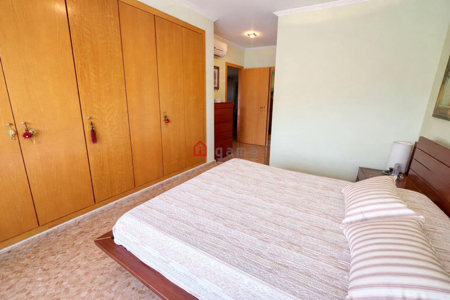 4 bedroom Flat for sale in Castello de la Plana with garage - € 375,000 (Ref: 10115527)