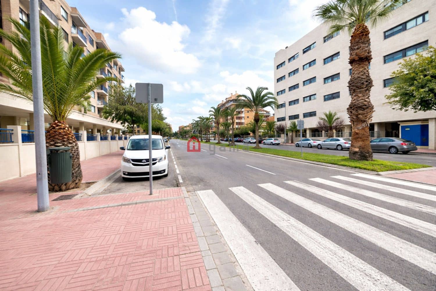 4 bedroom Flat for sale in Castello de la Plana with garage - € 375,000 (Ref: 10115527)