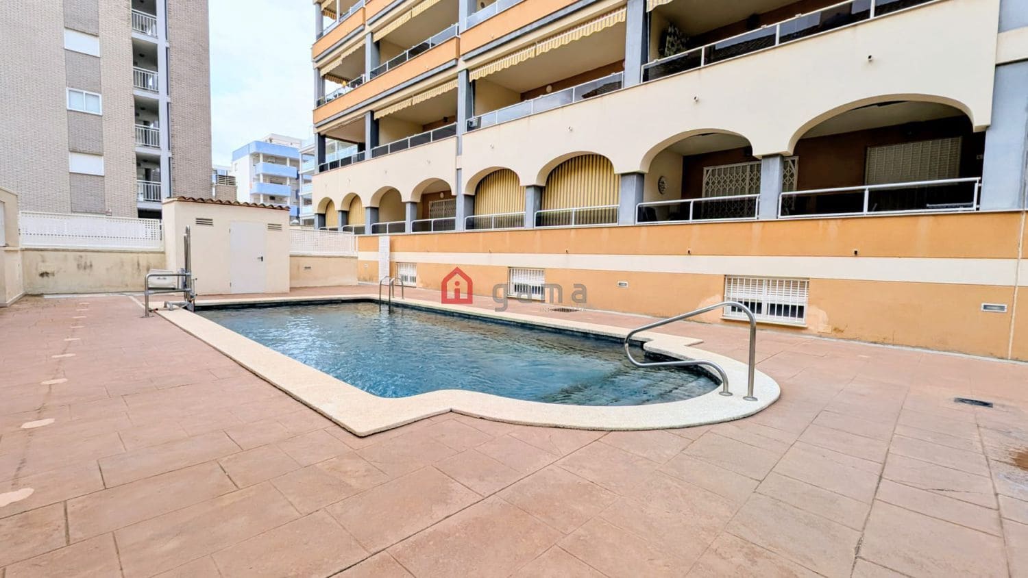 4 soveværelse Rækkehus til salg i Moncofa med swimmingpool - € 360.000 (Ref: 10171857)