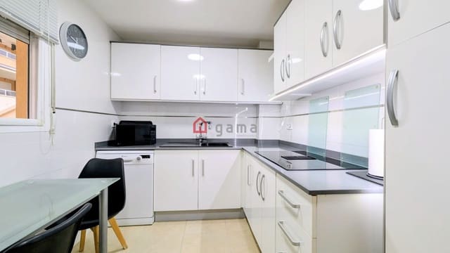4 slaapkamer Rijtjeshuis te koop in Moncofa met zwembad - € 360.000 (Ref: 10171857)