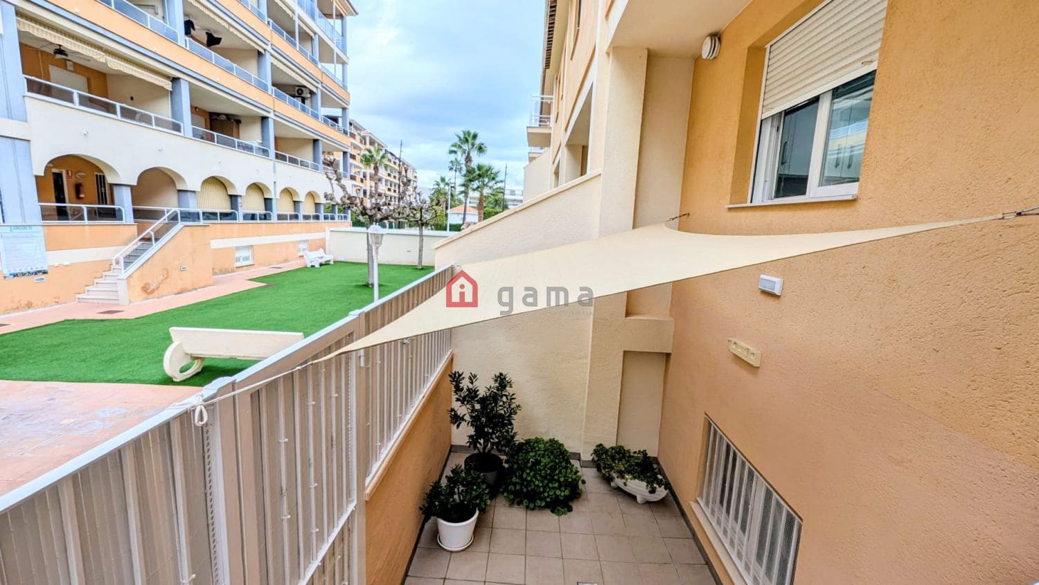 4 soveværelse Rækkehus til salg i Moncofa med swimmingpool - € 360.000 (Ref: 10171857)