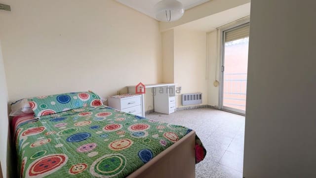 4 soverom Leilighet til salgs i Centro, Castelló de la Plana - € 170 000 (Ref: 10180756)