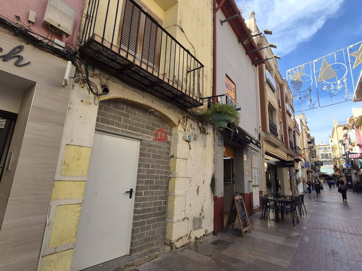 8 soverom Kommersiell til salgs i Castello de la Plana - € 150 000 (Ref: 10182794)