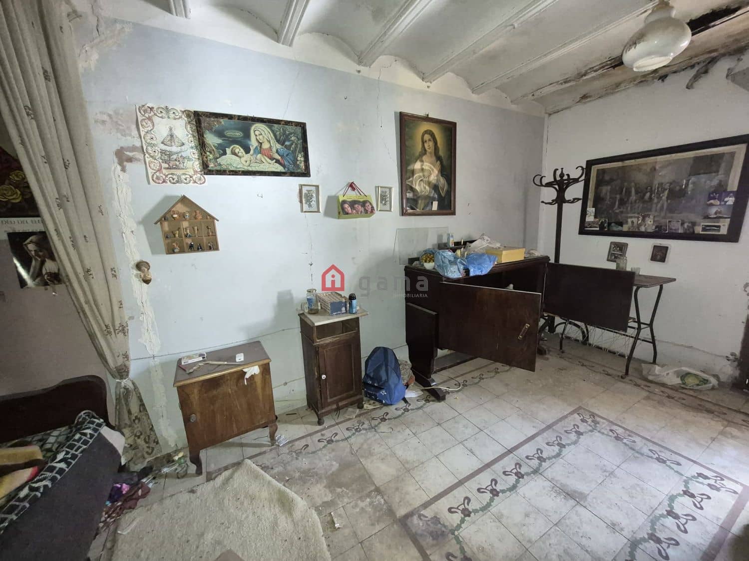 8 soverom Kommersiell til salgs i Castello de la Plana - € 150 000 (Ref: 10182794)