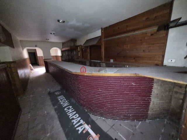 8 soverom Kommersiell til salgs i Centro, Castelló de la Plana - € 150 000 (Ref: 10182794)