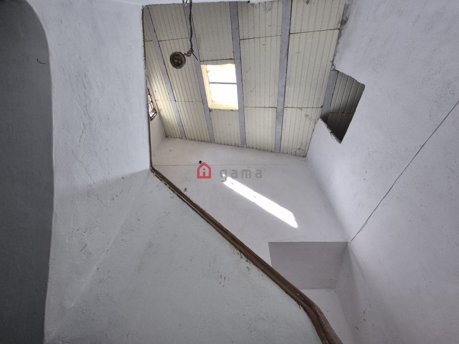 8 soverom Kommersiell til salgs i Castello de la Plana - € 150 000 (Ref: 10182794)