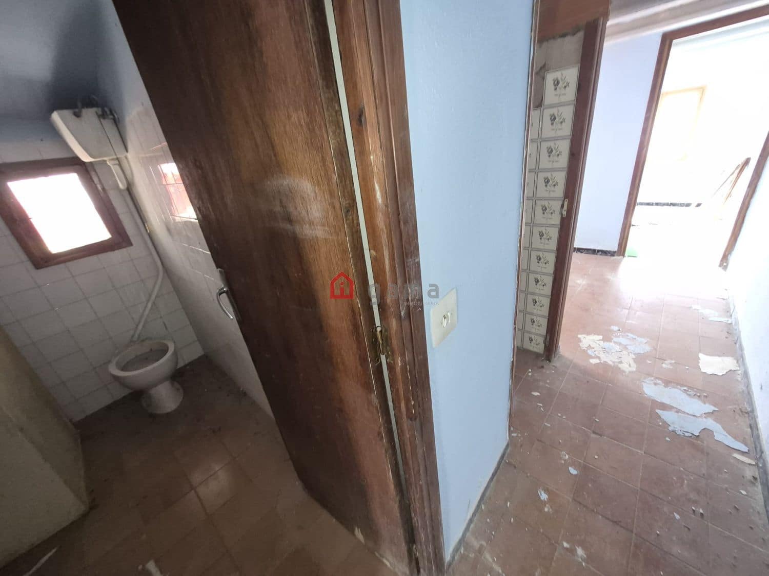 8 soverom Kommersiell til salgs i Castello de la Plana - € 150 000 (Ref: 10182794)
