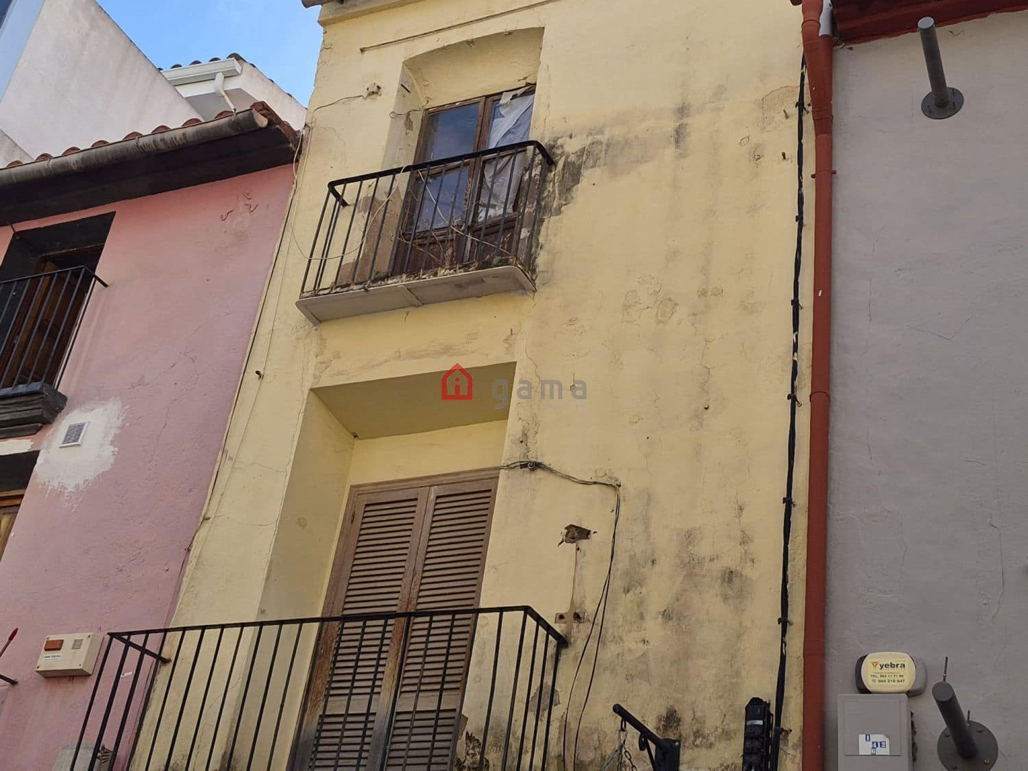 8 soverom Kommersiell til salgs i Castello de la Plana - € 150 000 (Ref: 10182794)