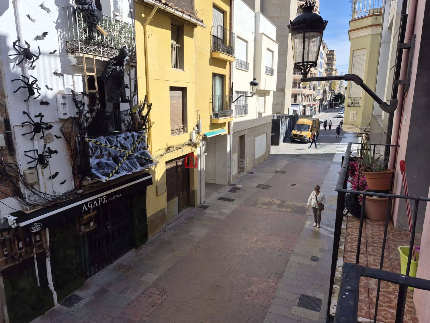 8 soverom Kommersiell til salgs i Castello de la Plana - € 150 000 (Ref: 10182794)