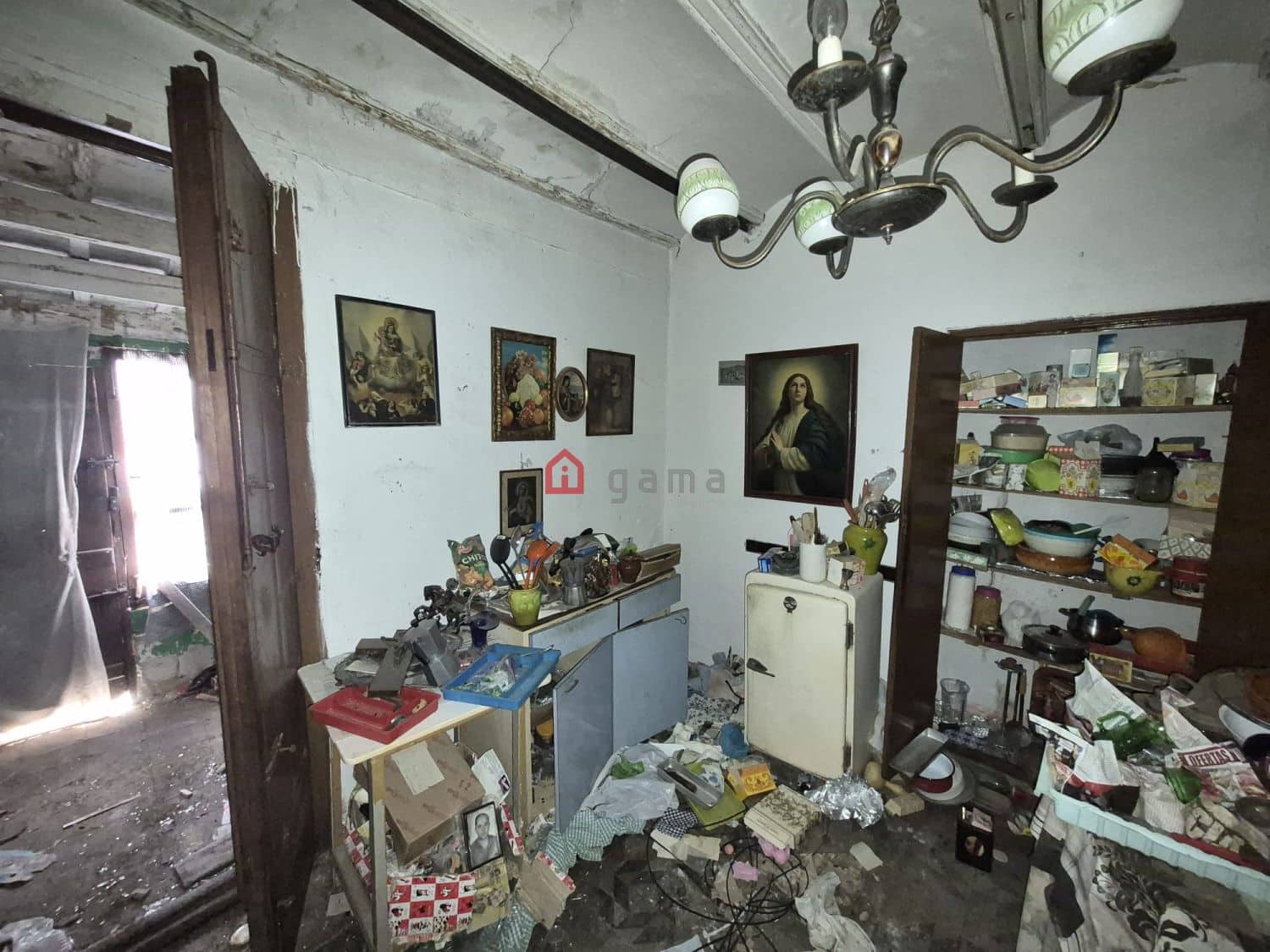 8 soverom Kommersiell til salgs i Castello de la Plana - € 150 000 (Ref: 10182794)